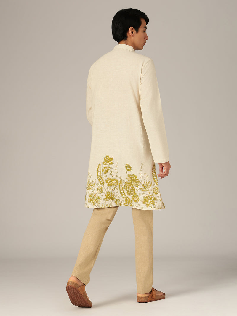 Off White: Floral Printed Full Sleeves Mandarin Collar Kurta