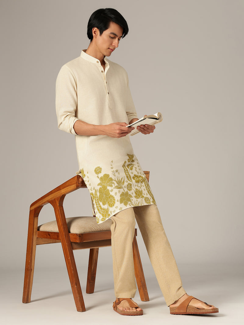 Off White: Floral Printed Full Sleeves Mandarin Collar Kurta
