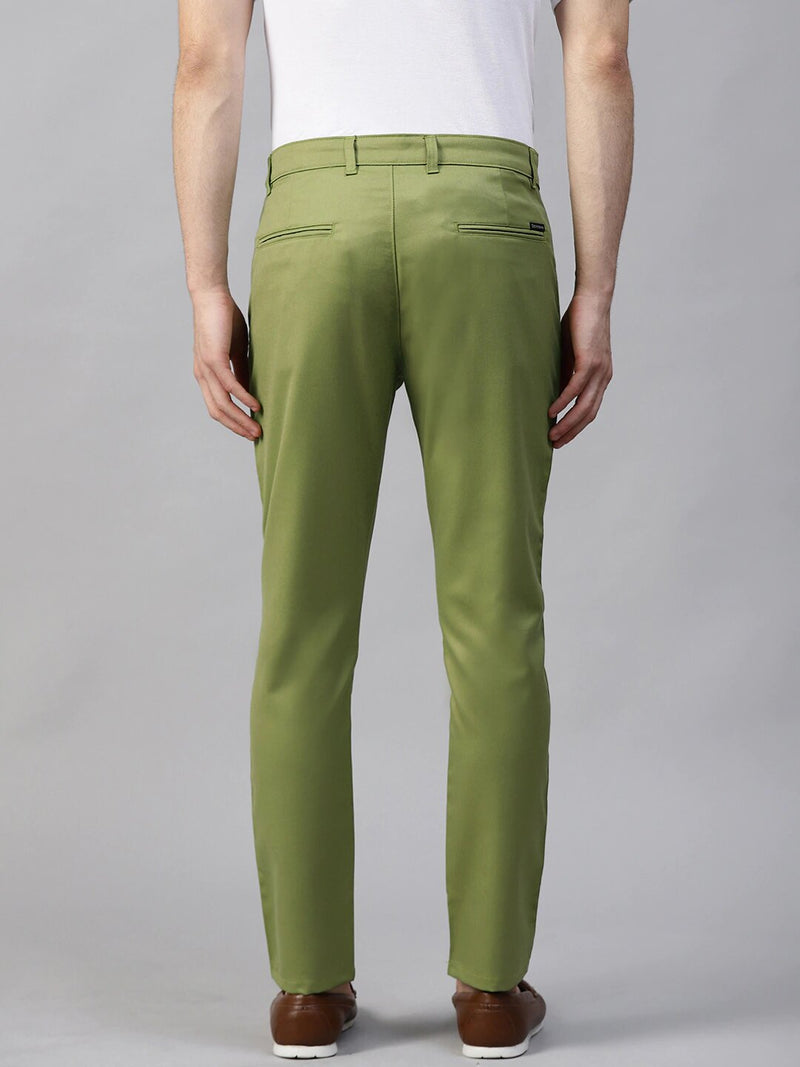 DENNISON Men Green Smart Tapered Fit Solid Chinos