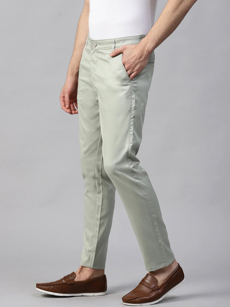 DENNISON Men Green Smart Tapered Fit Solid Chinos
