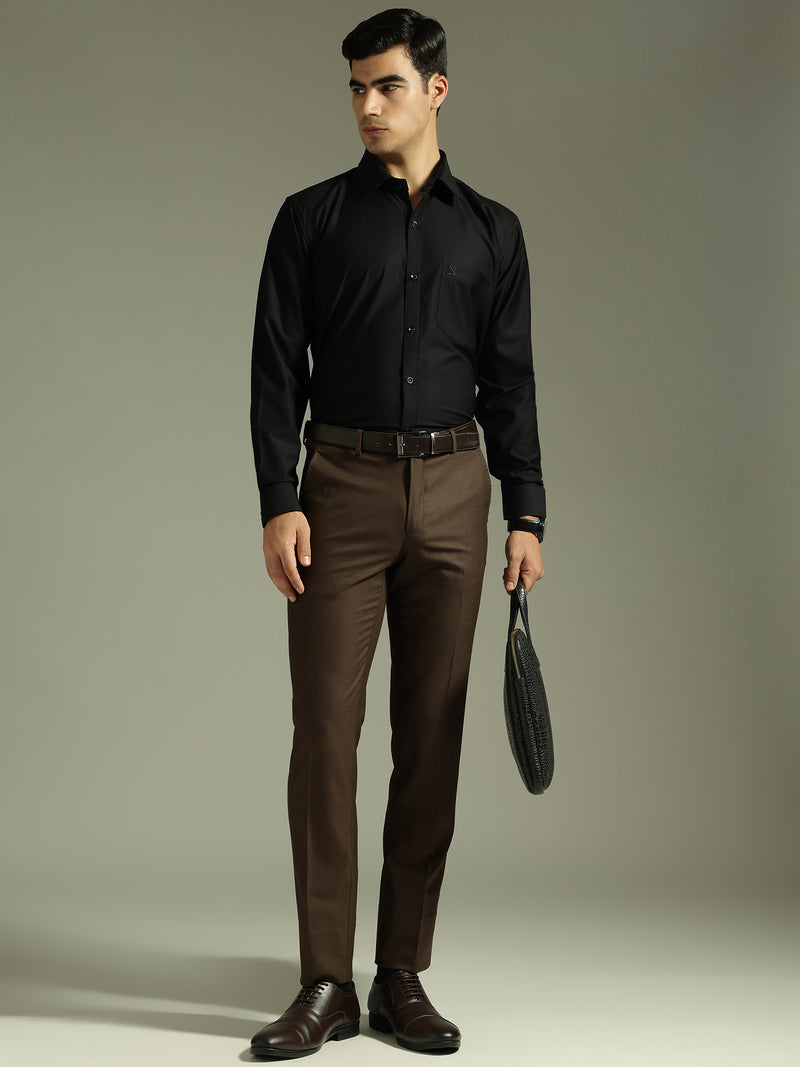Black: Spread Collar Formal Shirt