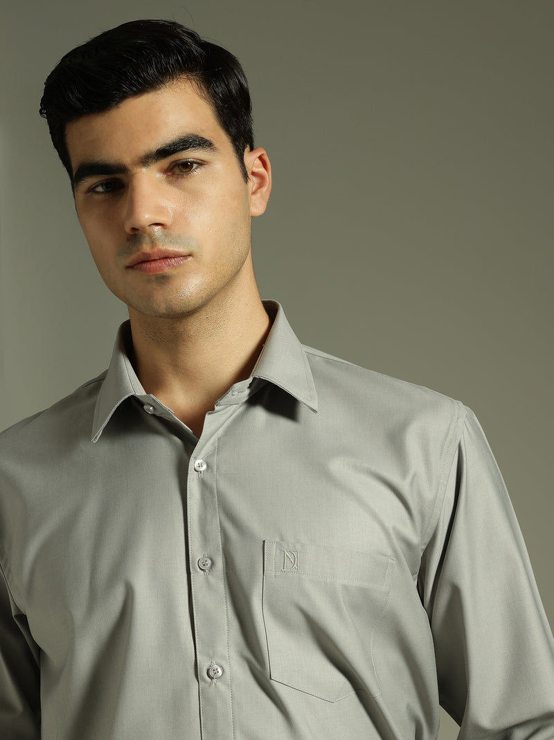 Grey: Spread Collar Formal Shirt