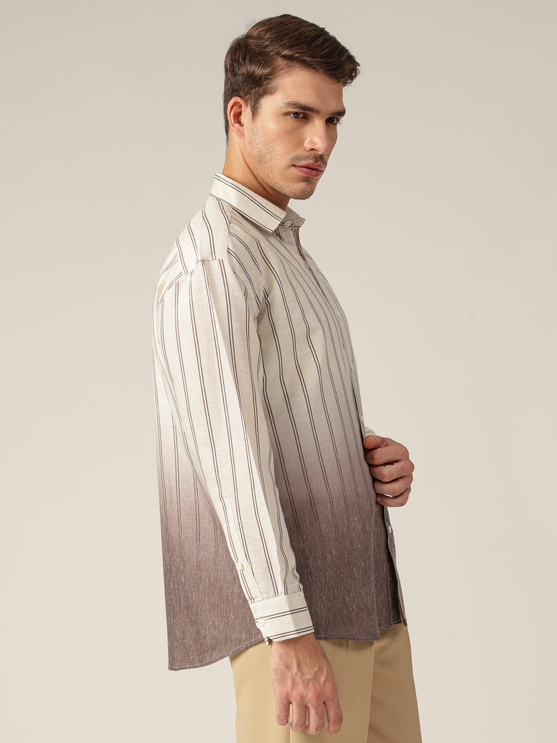 Off White & Light Brown: Striped Ombre Relaxed Fit Casual Shirt