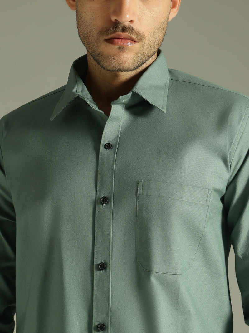 Olive Green: Spread Collar Casual Shirt