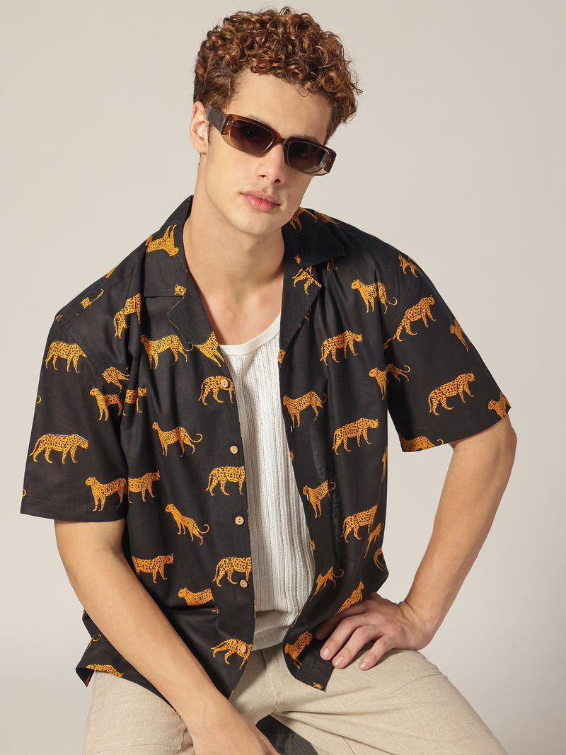 Black: Animal Block Printed Drop Shoulder Oversized Shirt
