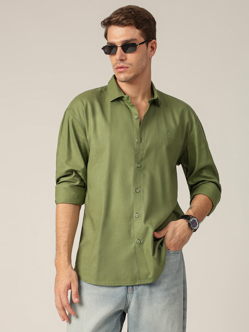 Dark Green: Spread Collar Sustainable Casual Shirt