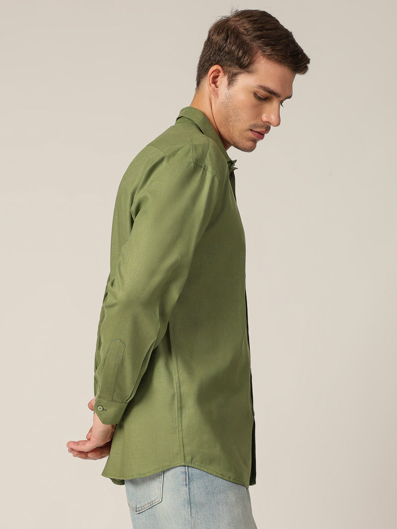 Dark Green: Spread Collar Sustainable Casual Shirt