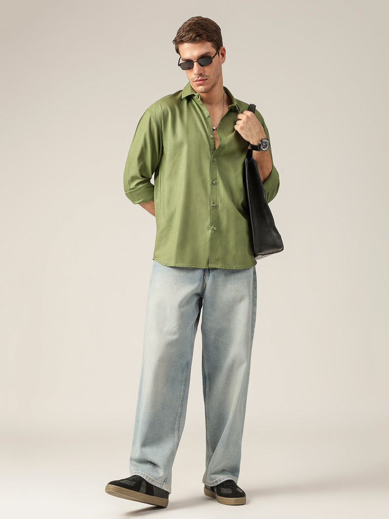 Dark Green: Spread Collar Sustainable Casual Shirt