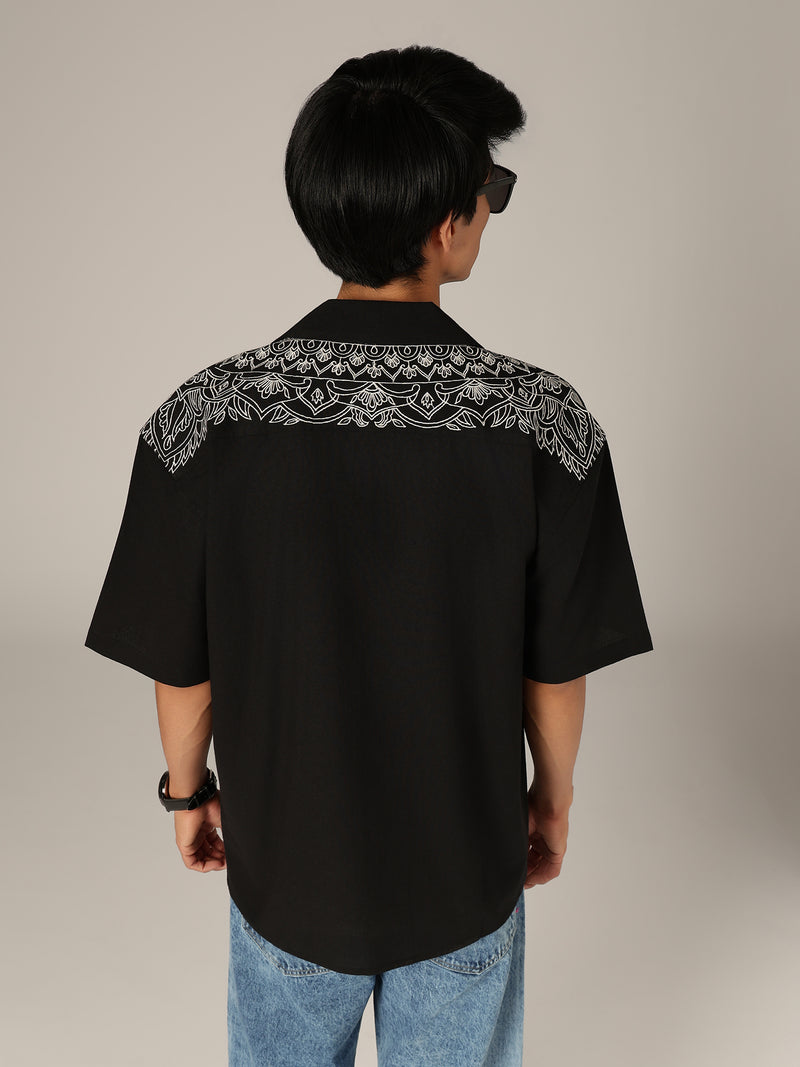 Black: Embroidered Drop Shoulder Oversized Casual Shirt