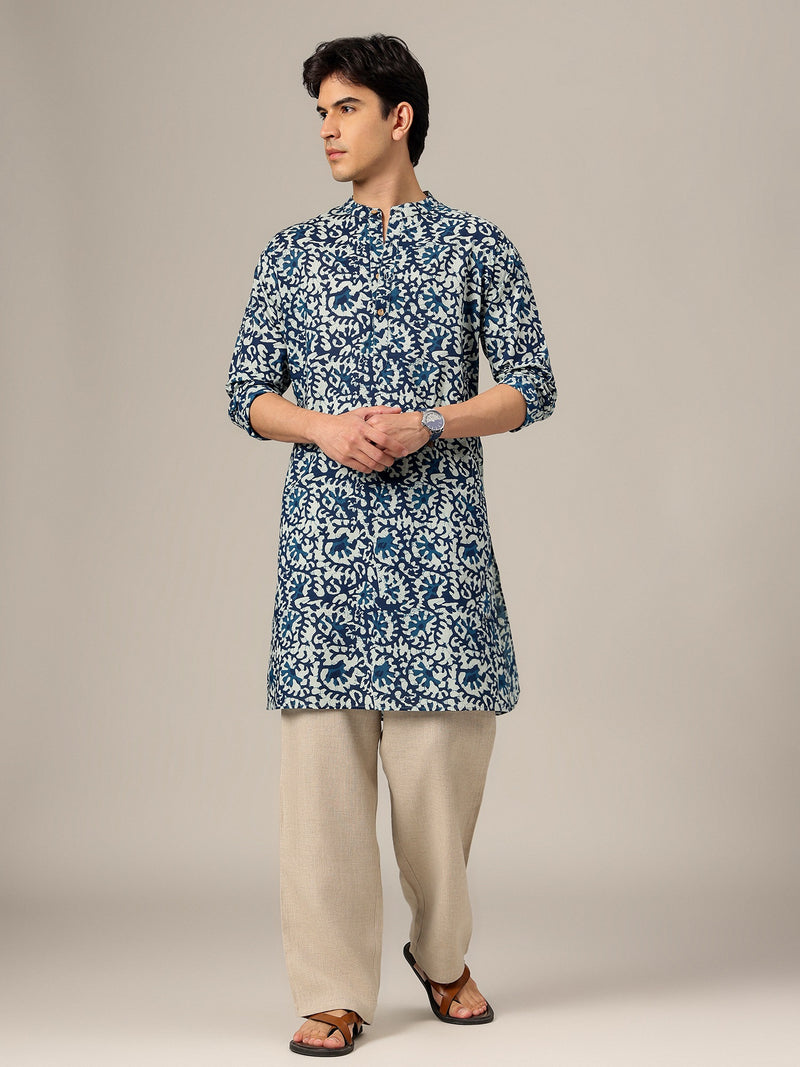 Blue: Abstract Printed Mandarin Collar Kurta