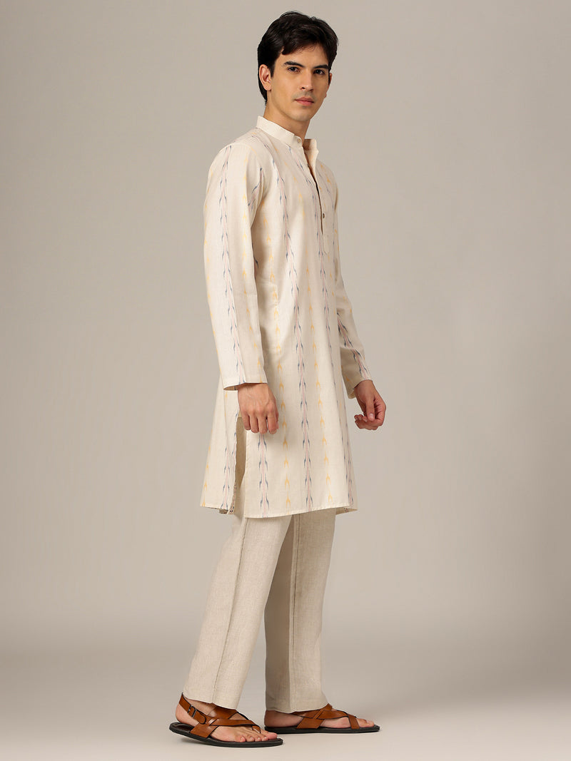 Off White: Ikat Printed Mandarin Collar Kurta