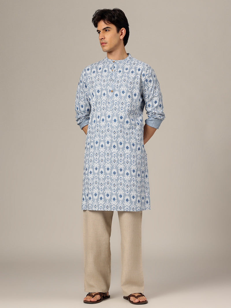 Blue: Ethnic Block Printed Mandarin Collar Kurta