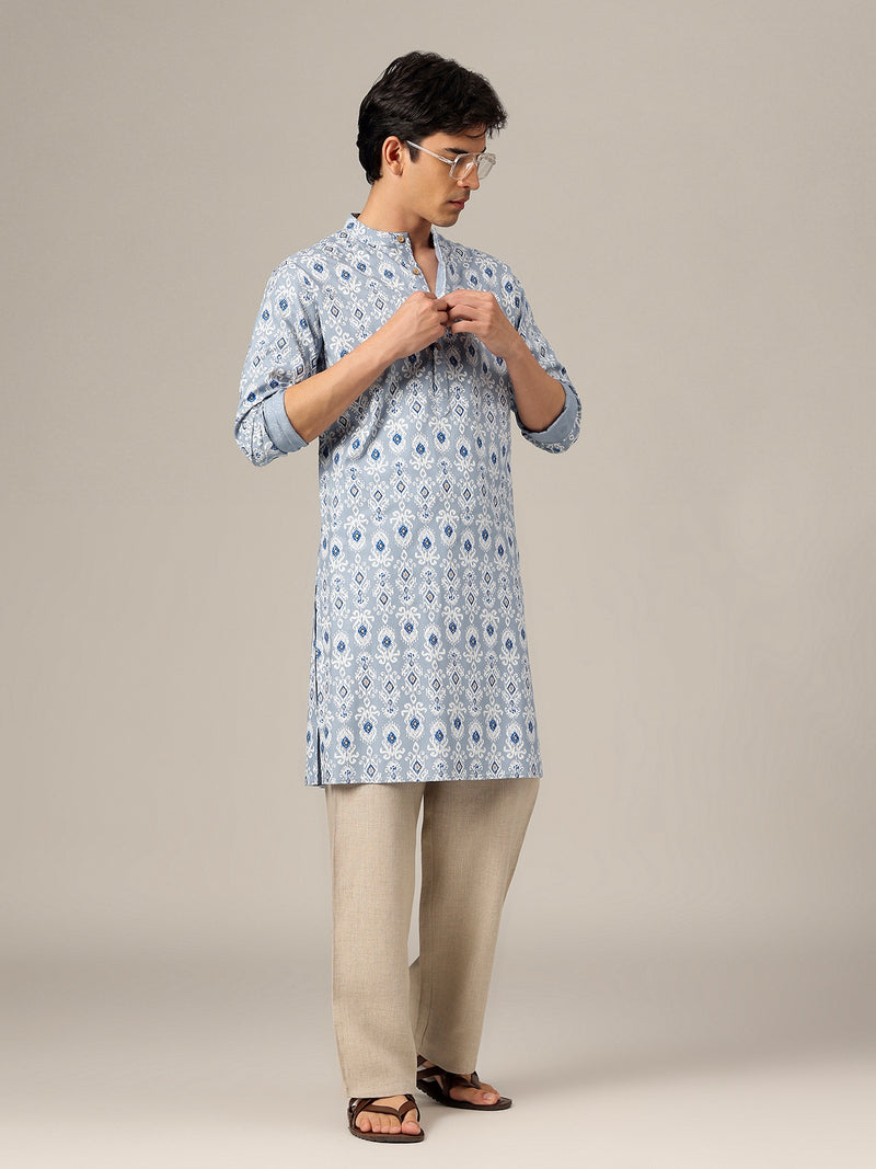 Blue: Ethnic Block Printed Mandarin Collar Kurta