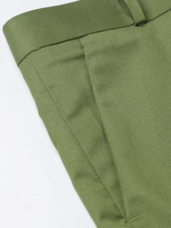 DENNISON Men Green Smart Tapered Fit Solid Smart Casual Trousers