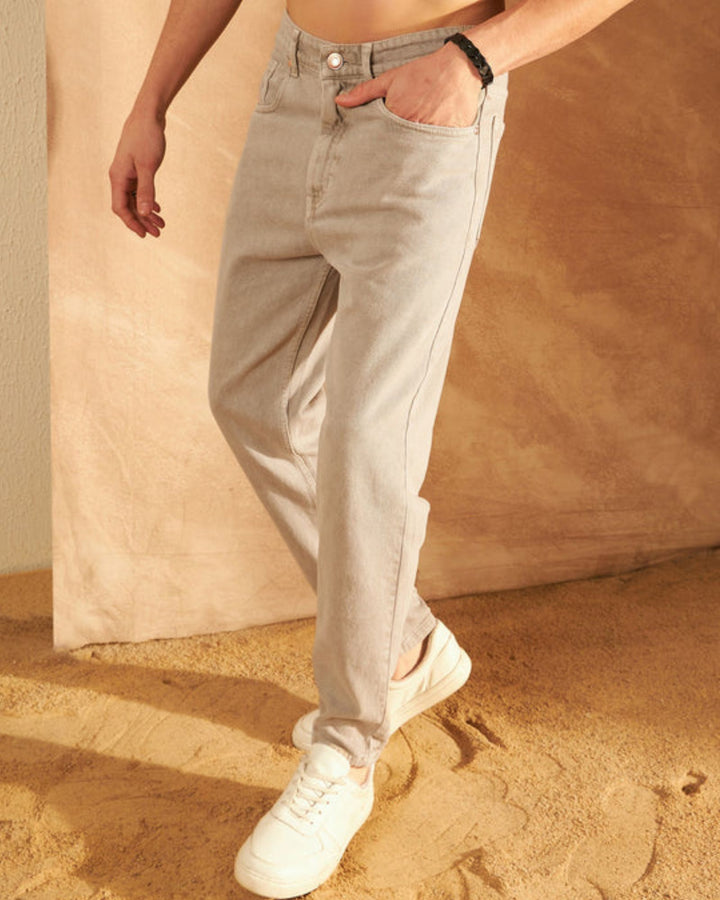 Beige: Mom Fit Jeans