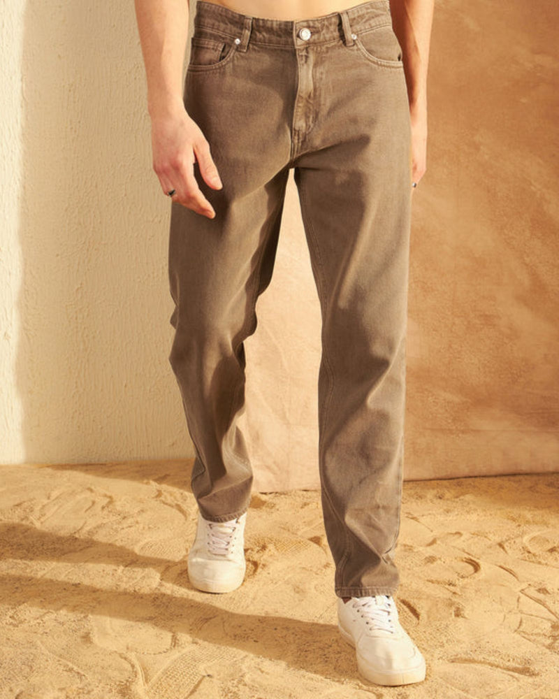 Light Brown: Korean Baggy Jeans