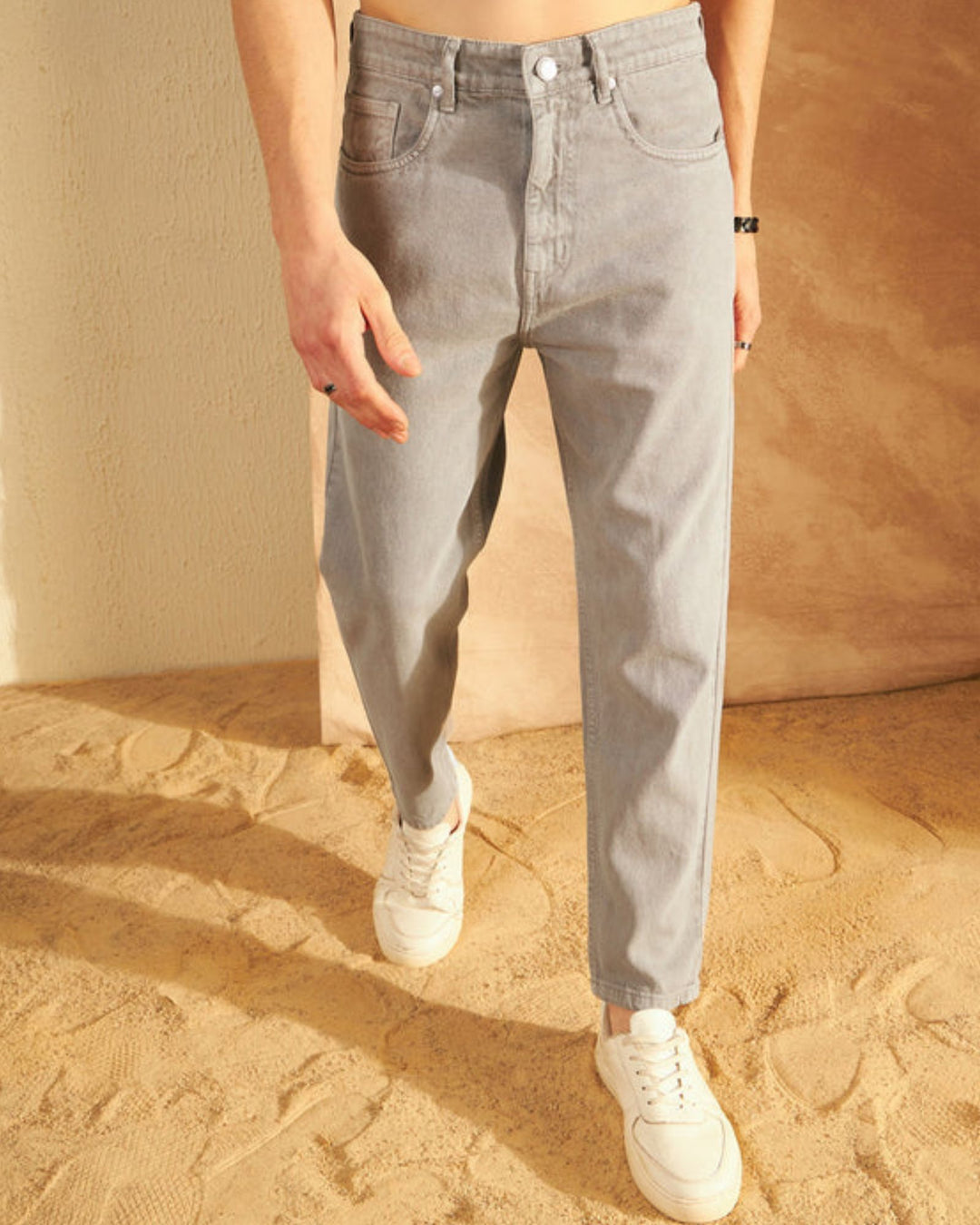 Light Grey: Mom Fit Jeans