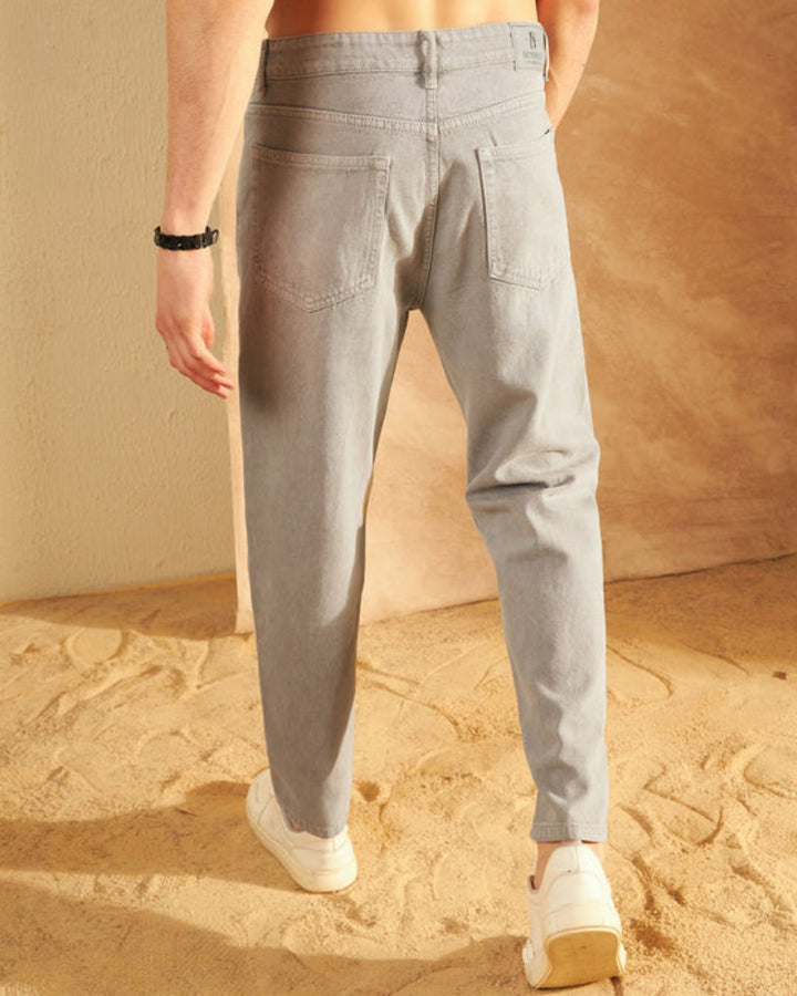 Light Grey: Mom Fit Jeans
