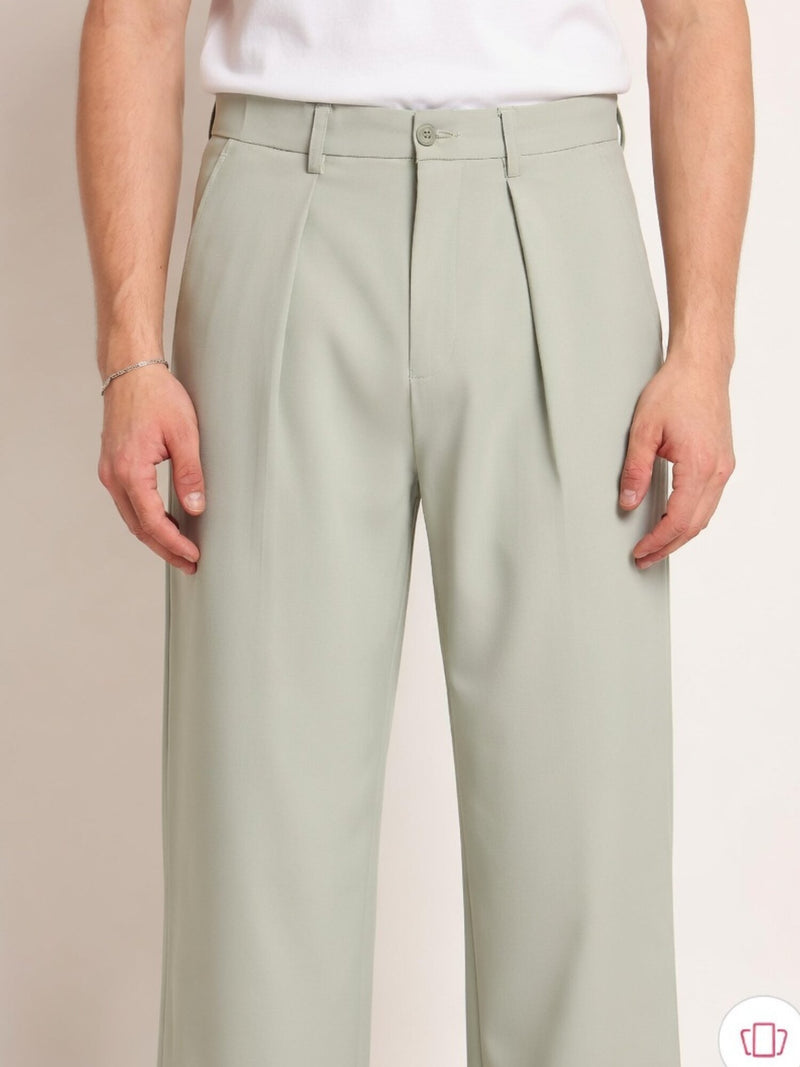 Wide Leg Pleated Trouser