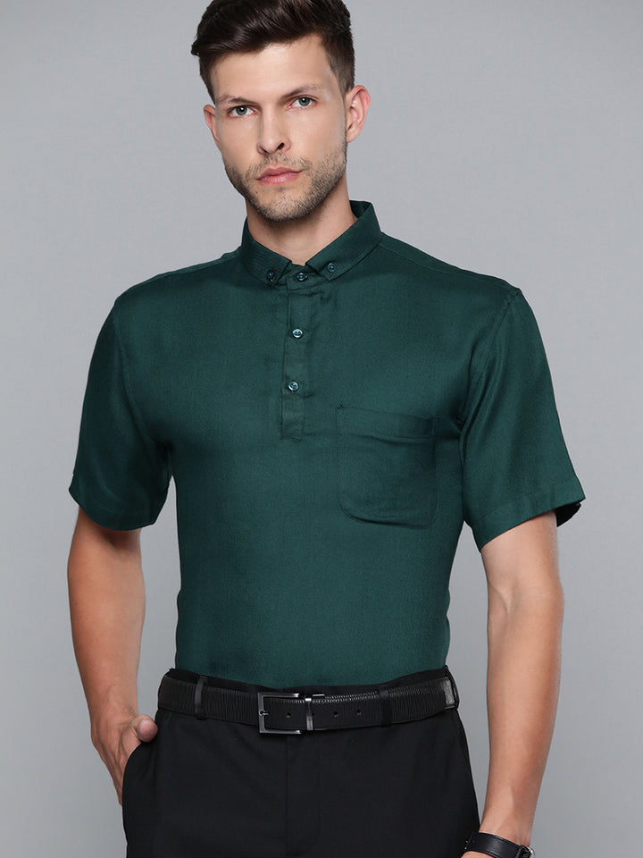 Men Green Smart Slim Fit Polo Shirt