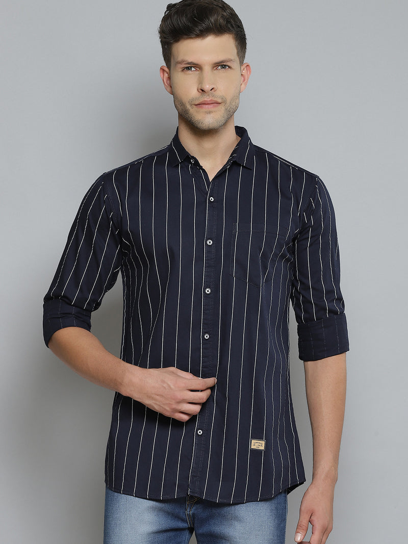 Men Navy Blue & White Striped Smart Slim Fit Opaque Casual Shirt
