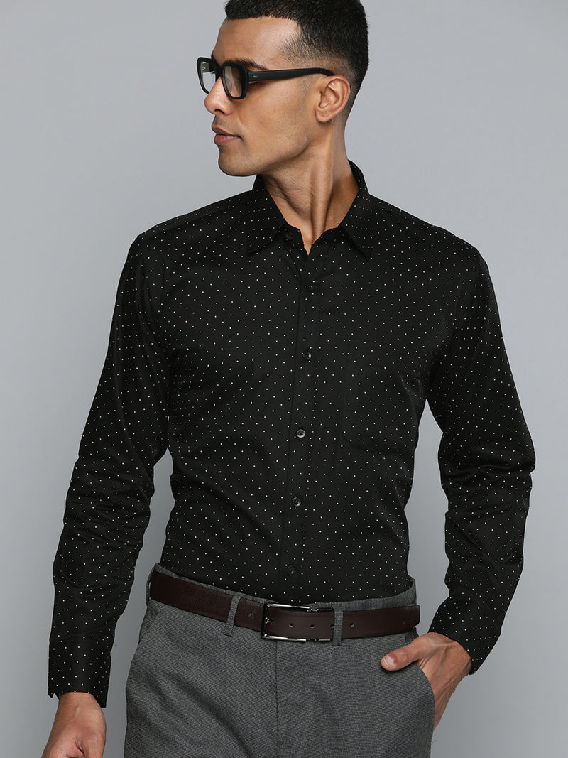 Black: Smart Polka Dots Printed Shirt