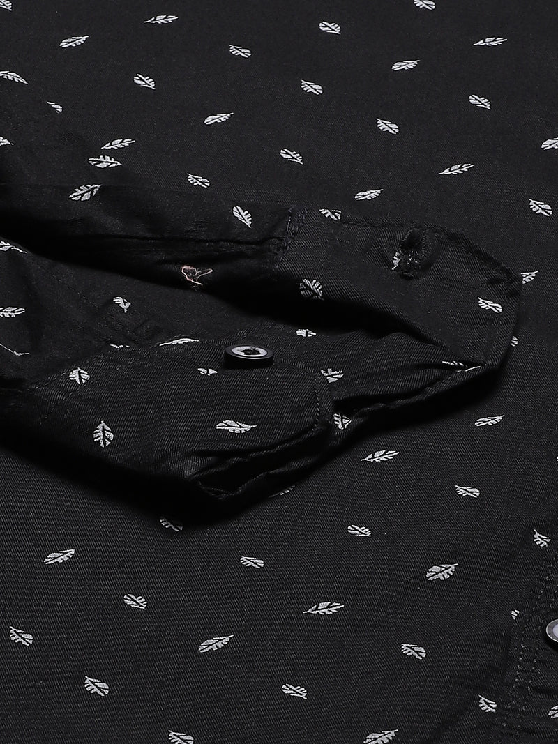 Men Black Smart Slim Fit Opaque Feather Printed Casual Shirt