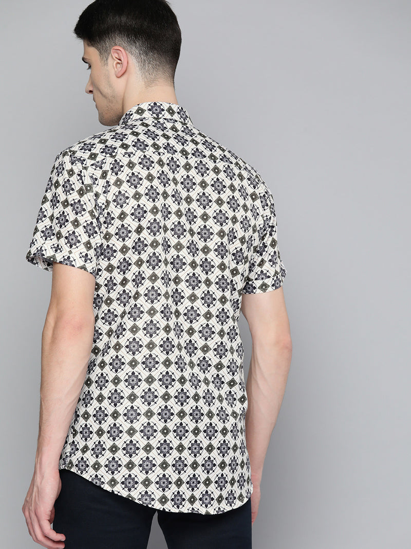 DENNISON Men White & Black Block Printed Shirt
