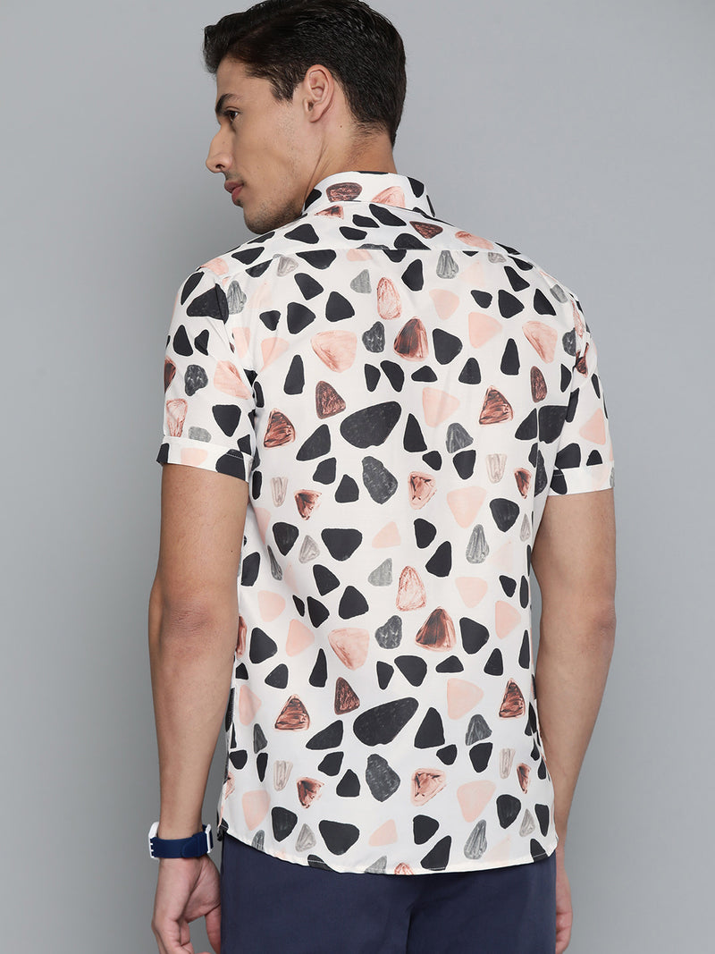 Men White  Black Smart Slim Fit Geometric Printed Casual Shirt
