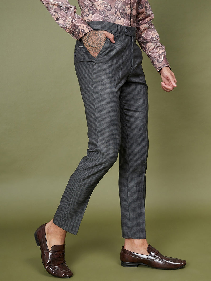 DENNISON Men Checked Smart Tapered Fit Easy Wash Formal Grey Trousers