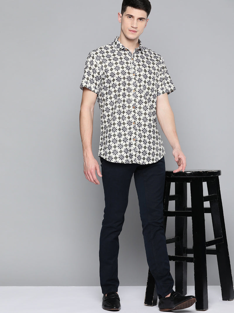 DENNISON Men White & Black Block Printed Shirt