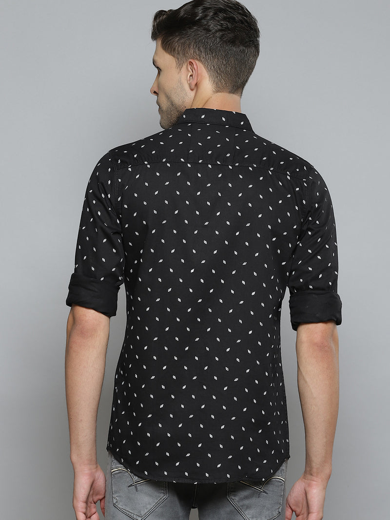 Men Black Smart Slim Fit Opaque Feather Printed Casual Shirt