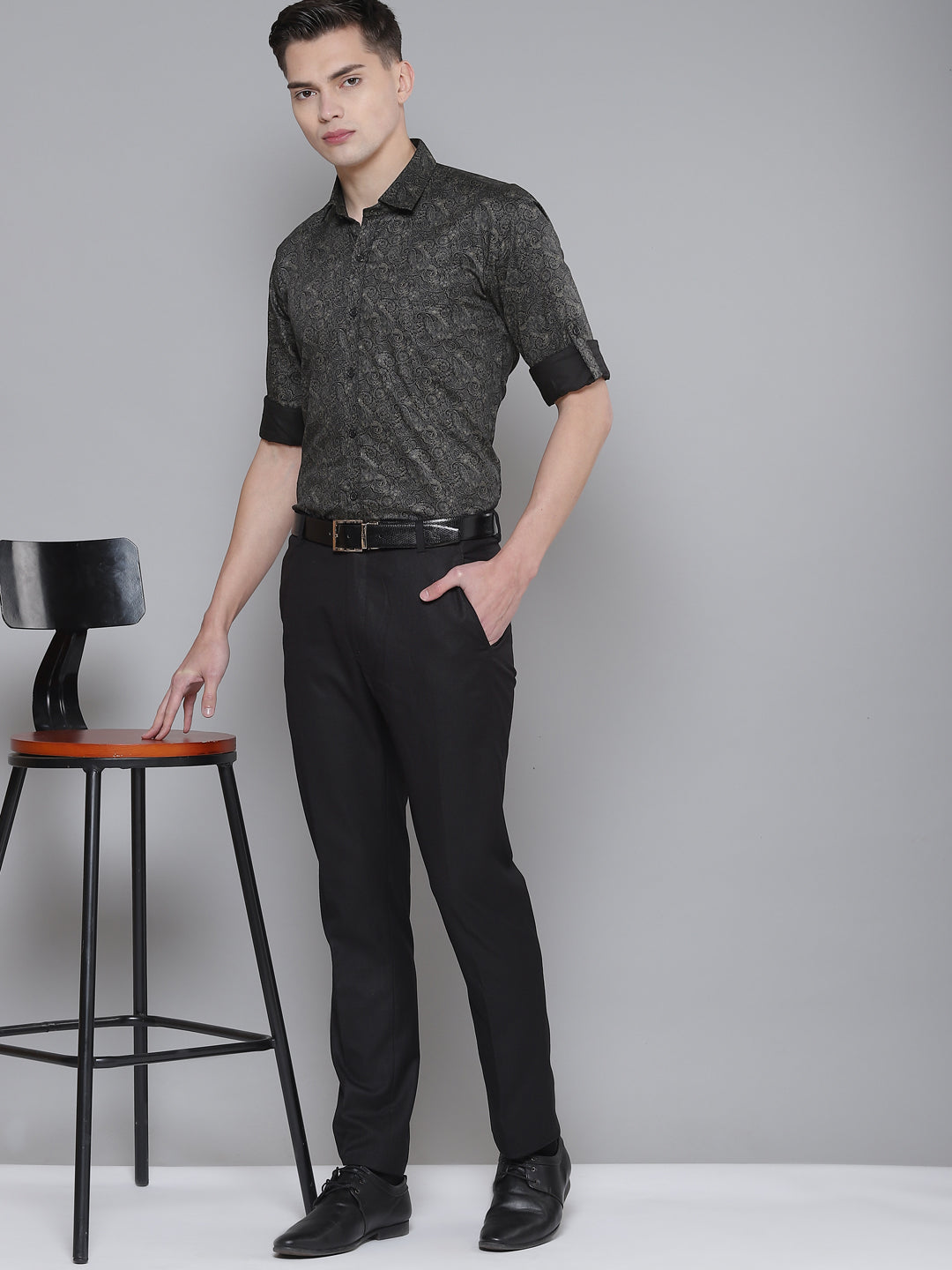 DENNISON Men Black Smart Slim Fit Printed Formal Shirt