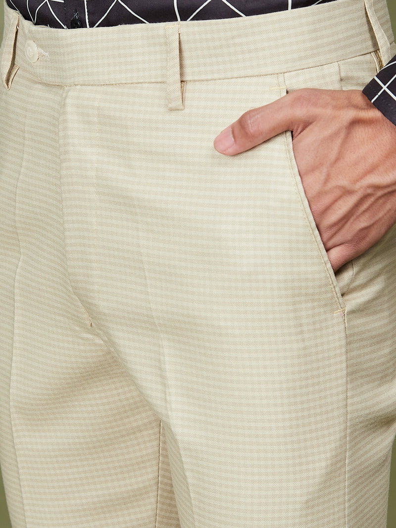 DENNISON Men Checked Smart Tapered Fit Easy Wash Formal Cream Color Trouser