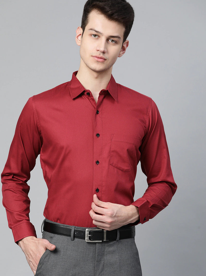 Maroon: Smart Slim Fit Solid Formal Shirt