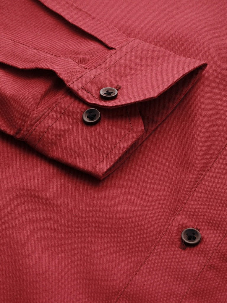 Maroon: Smart Slim Fit Solid Formal Shirt