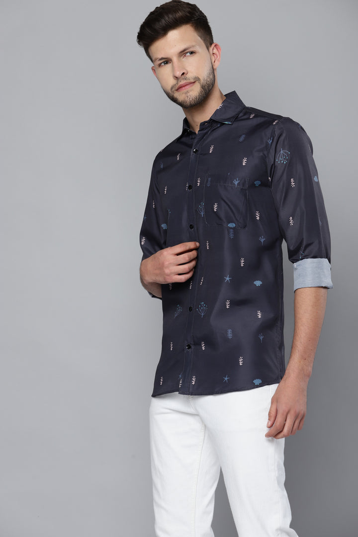 Men Navy Blue Slim Fit Printed Casual Shirt